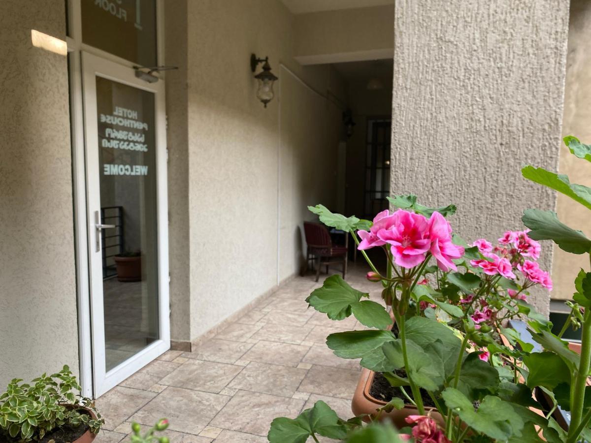 Hotel Blissdom Τυφλίδα Εξωτερικό φωτογραφία